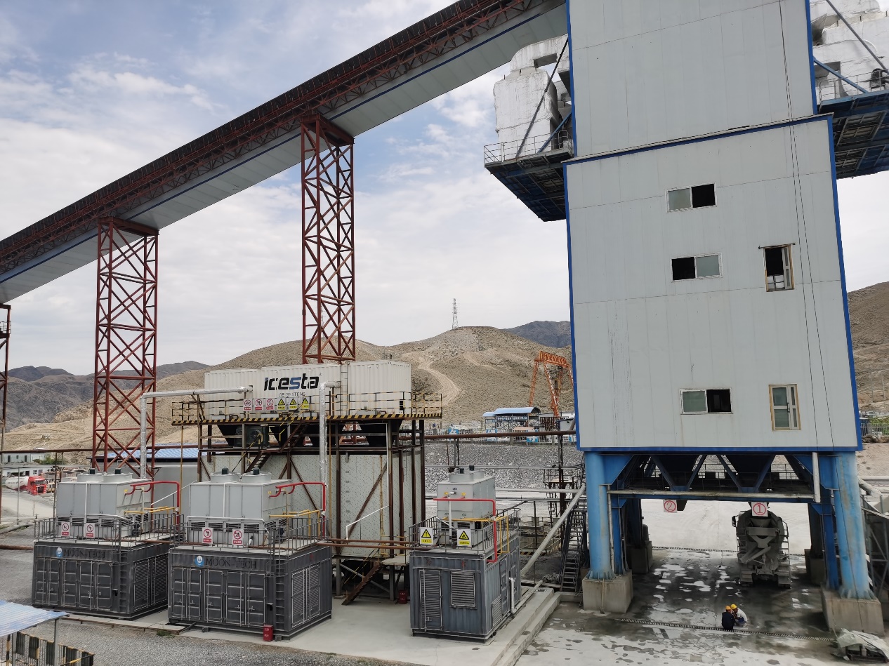 Xinjiang 160 Ton Flake Ice plant at 50 Tons Storage Bin at Automatic Ice Delivery System